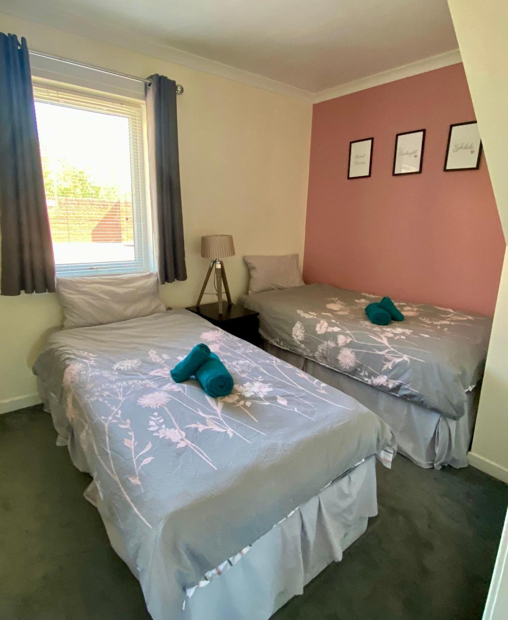 Cosy Cottage With Free Parking Close To Airport Edinburgh Exterior photo